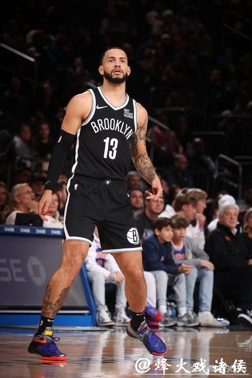 马丁30分篮网力克太阳3连胜 独行侠轻取尼克斯