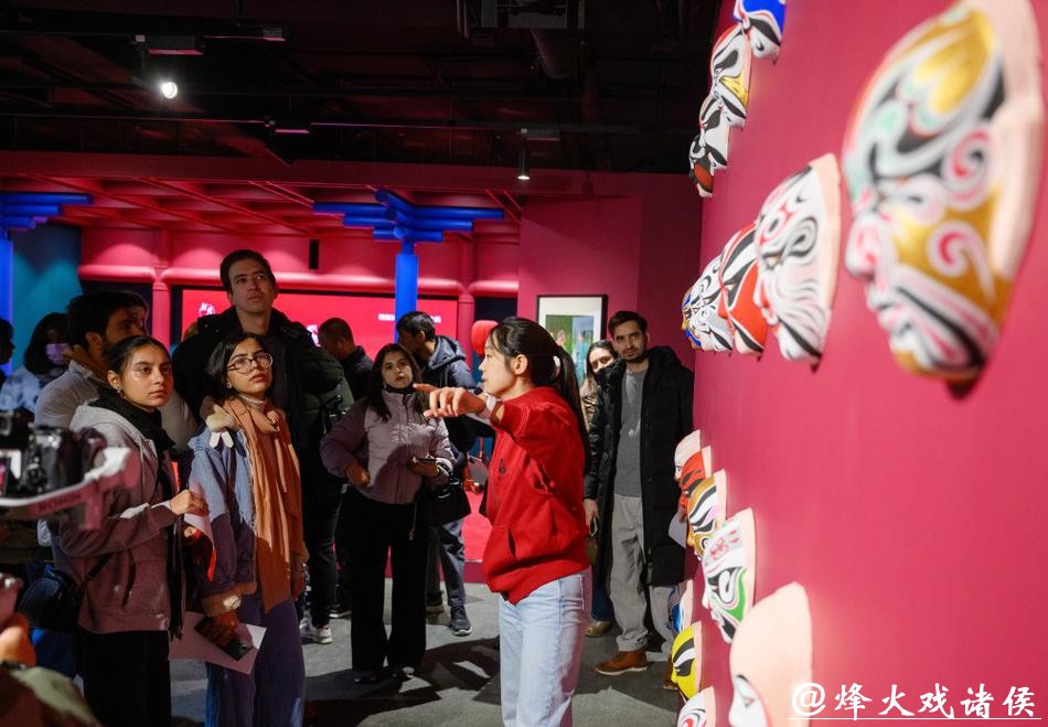 北京朝阳:中外居民体验国粹文化 北京朝阳:中外居民体验国粹文化