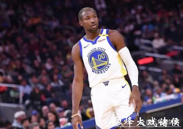 库里缺阵库明加轰33分 勇士险胜火箭终结5连败